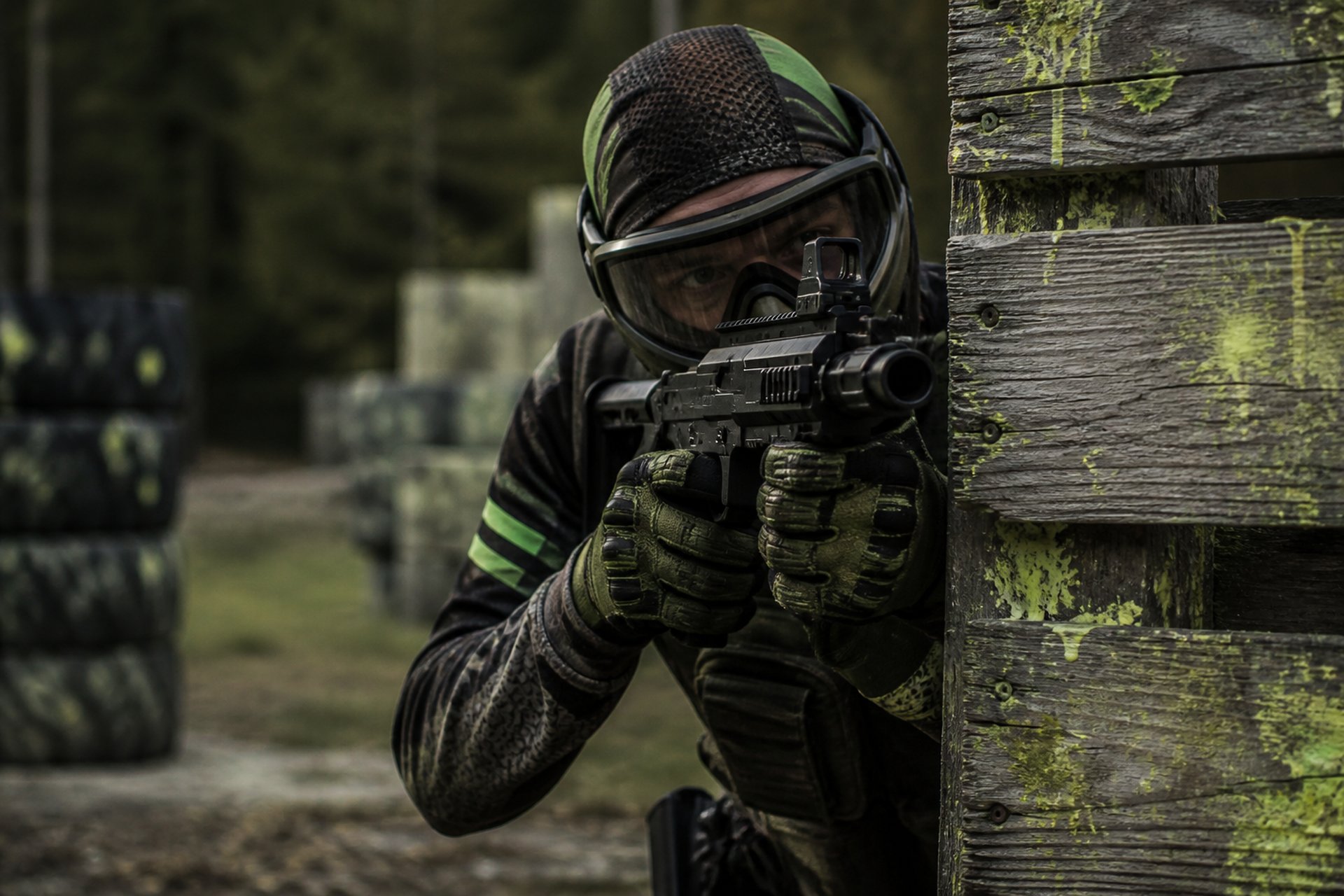 Partida de airsoft sobre tierra en Sevilla